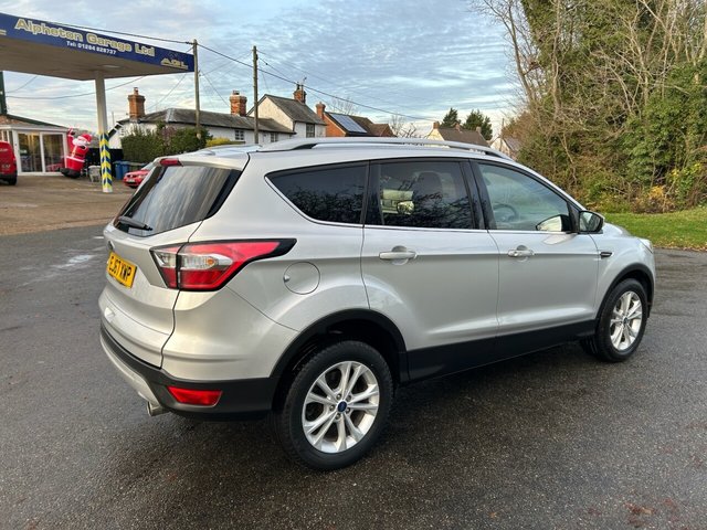 2017 FORD KUGA - Photo 6