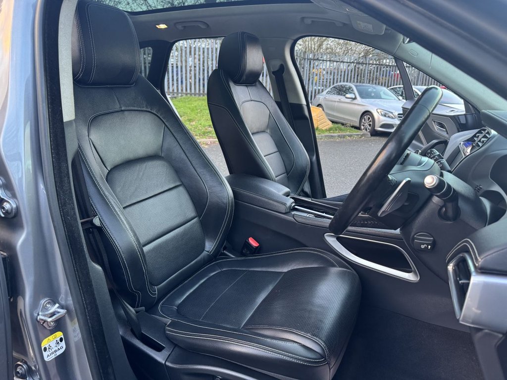 USED 2019 69 JAGUAR F-PACE 2.0 D180 Chequered Flag SUV 5dr Diesel Auto AWD Euro 6 (s/s) (180 ps) 