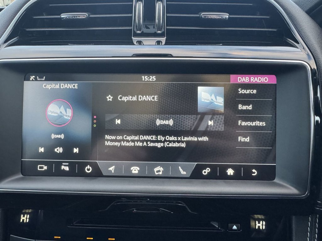 USED 2019 69 JAGUAR F-PACE 2.0 D180 Chequered Flag SUV 5dr Diesel Auto AWD Euro 6 (s/s) (180 ps) 