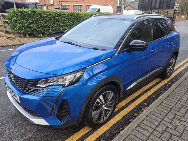 2021 PEUGEOT 3008 - Photo 2