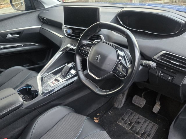 2021 PEUGEOT 3008 - Photo 7