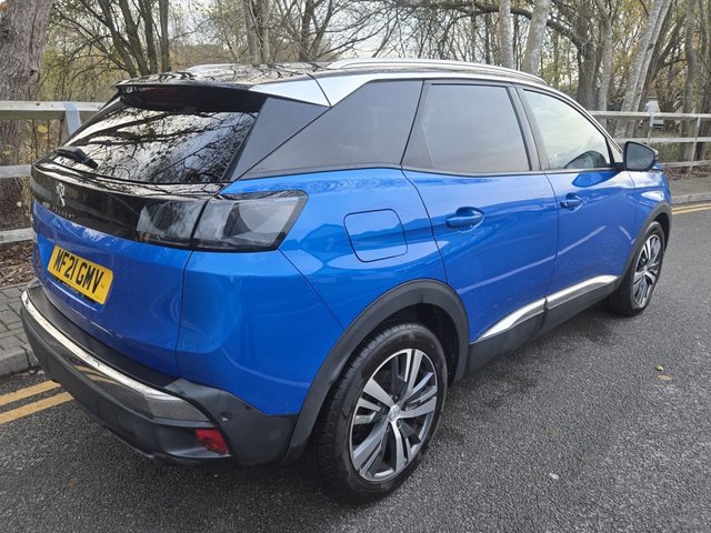 2021 PEUGEOT 3008 - Photo 4