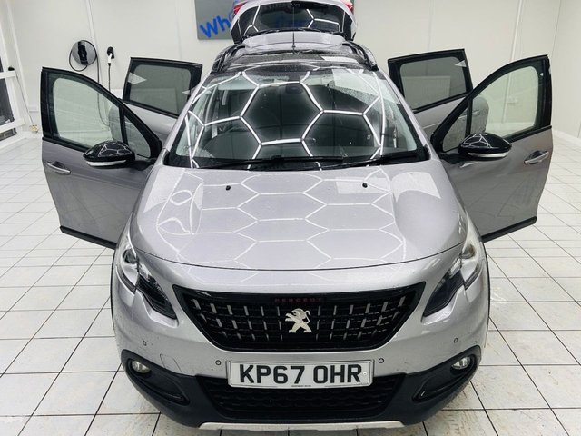 2017 PEUGEOT 2008 - Photo 10