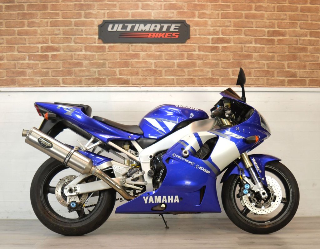 2002 Yamaha R1 £2,995