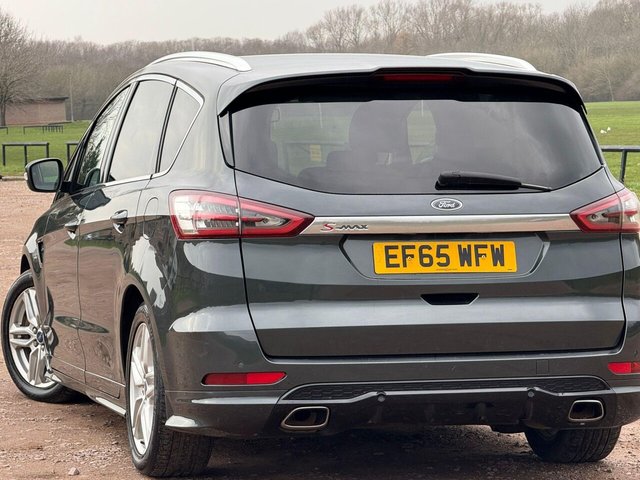 2015 FORD S-MAX - Photo 4