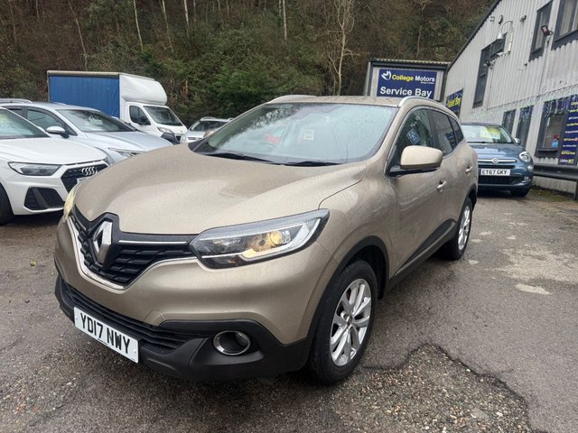 2017 RENAULT KADJAR 2017/17 1.5 dCi Dynamique Nav SUV 5dr Diesel Manual Euro 6 (s/s) (110 ps), Only 60000 miles - Photo 8