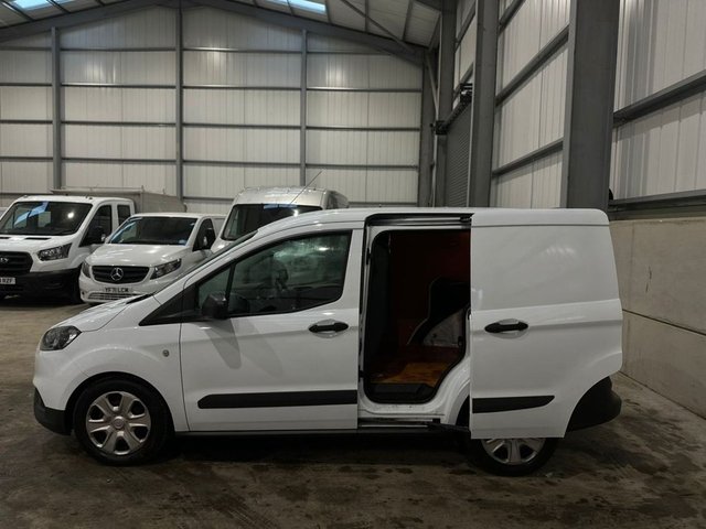2022 FORD TRANSIT COURIER - Photo 9