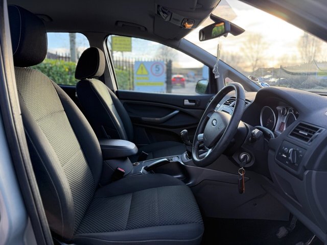 2010 Ford C-Max 1.8L Titanium 5dr - Photo 6