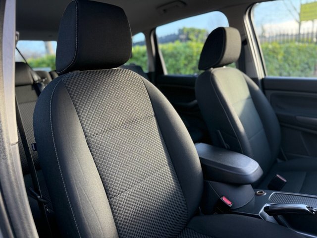 2010 Ford C-Max 1.8L Titanium 5dr - Photo 8