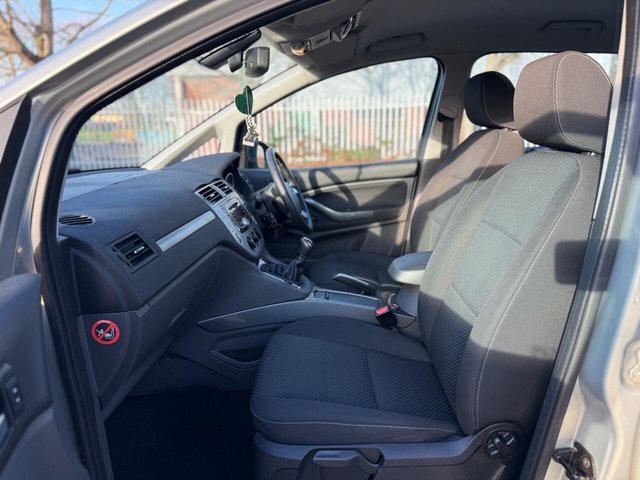 2010 Ford C-Max 1.8L Titanium 5dr - Photo 10