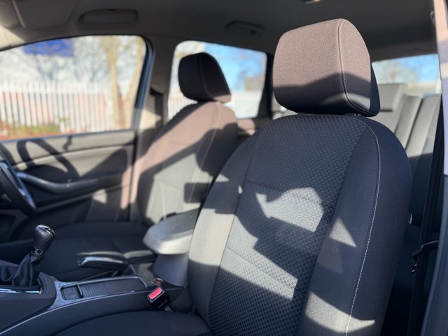 2010 Ford C-Max 1.8L Titanium 5dr - Photo 12