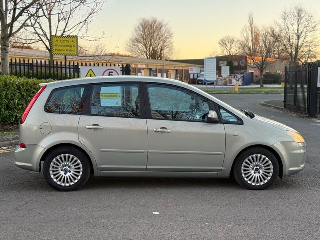 2010 Ford C-Max 1.8L Titanium 5dr - Photo 11