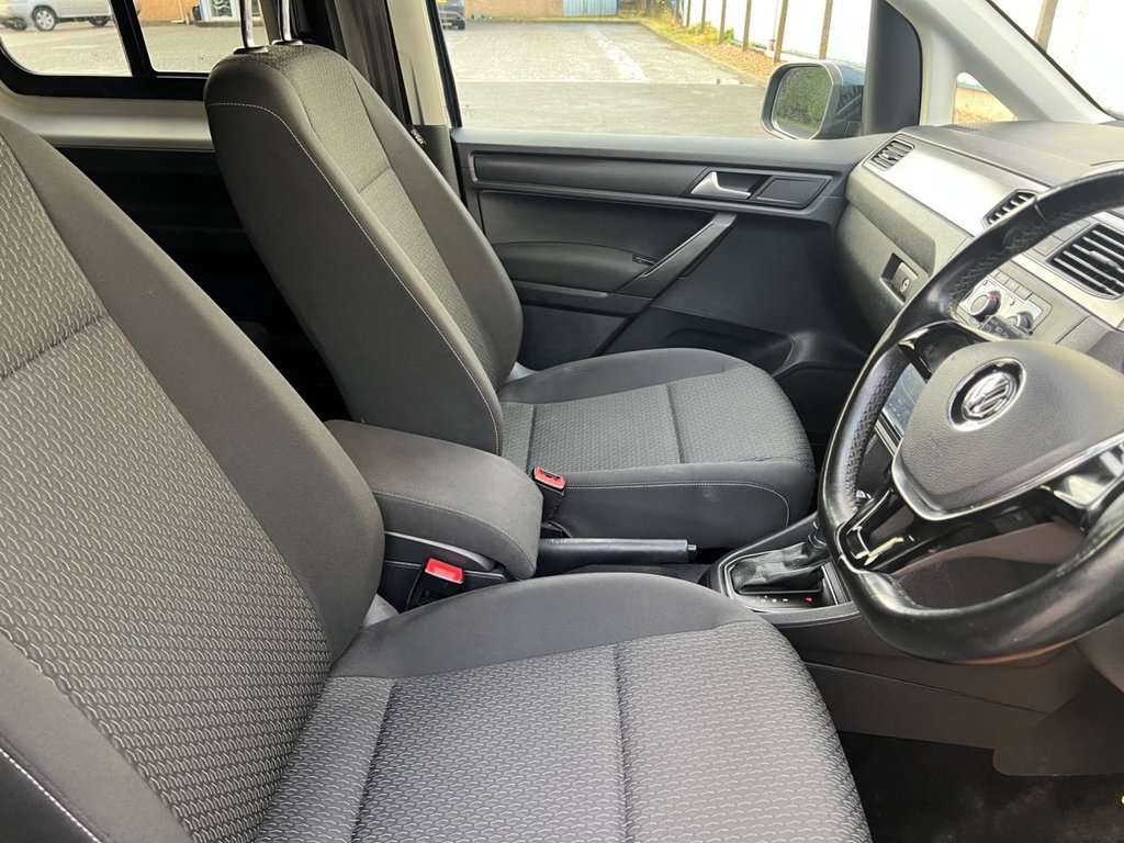 USED 2017 17 VOLKSWAGEN CADDY MAXI LIFE 2.0 TDI BlueMotion Tech MPV 5dr Diesel DSG Euro 6 (s/s) (150 ps) 150+ VEHICLES IN STOCK!