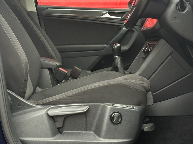 2017 VOLKSWAGEN TIGUAN - Photo 12