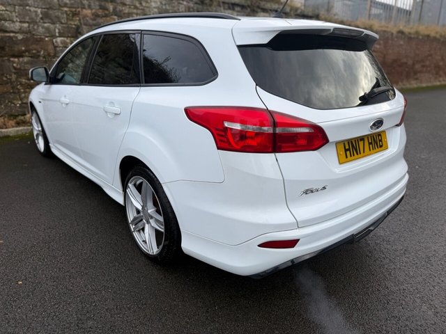 2017 Ford Focus 1.5L St-Line 5dr - Photo 9