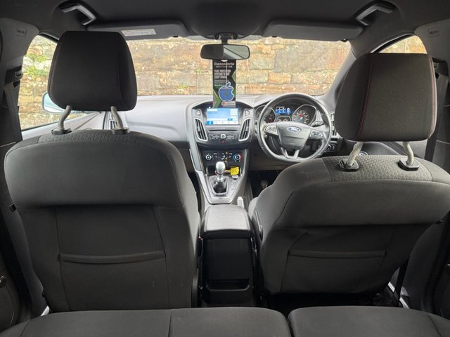 2017 Ford Focus 1.5L St-Line 5dr - Photo 11