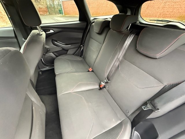 2017 Ford Focus 1.5L St-Line 5dr - Photo 12