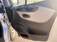 USED 2018 18 RENAULT TRAFIC 1.6 dCi 27 Business Panel Van 5dr Diesel Manual SWB Standard Roof Euro 6 (120 ps) 