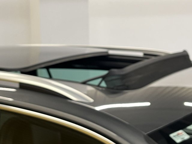 2019 VOLKSWAGEN TIGUAN 2.0 TDI R-Line SUV 5dr Diesel Manual Euro 6 (s/s) (150 ps) - Photo 7