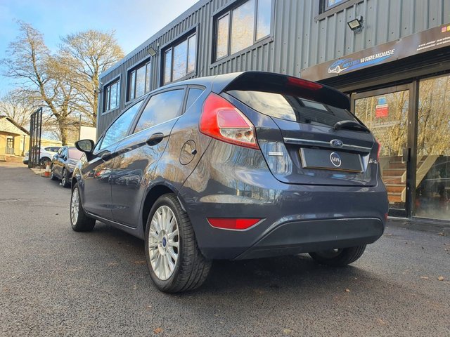 2014 FORD FIESTA 1.0T EcoBoost Titanium Hatchback 5dr Petrol Manual Euro 5 (s/s) (100 ps) - Photo 3