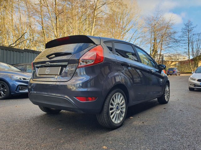 2014 FORD FIESTA 1.0T EcoBoost Titanium Hatchback 5dr Petrol Manual Euro 5 (s/s) (100 ps) - Photo 5