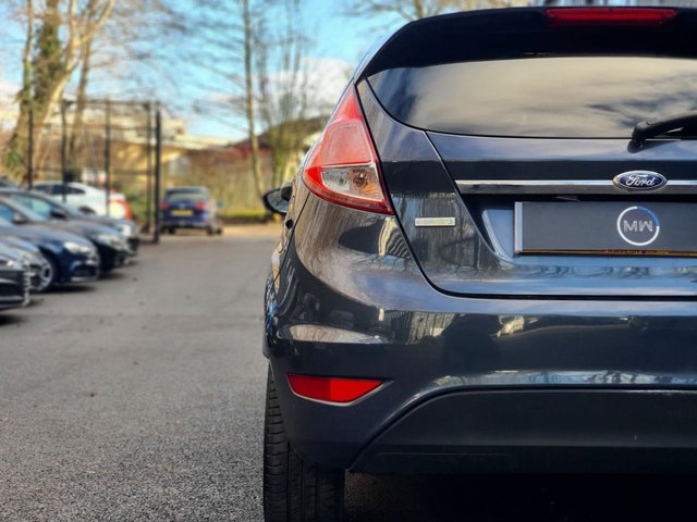 2014 FORD FIESTA 1.0T EcoBoost Titanium Hatchback 5dr Petrol Manual Euro 5 (s/s) (100 ps) - Photo 10