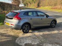 USED 2018 68 VOLVO V40 1.5 T2 GPF Momentum Nav Plus Hatchback 5dr Petrol Auto Euro 6 (s/s) (122 ps) 
