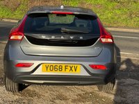 USED 2018 68 VOLVO V40 1.5 T2 GPF Momentum Nav Plus Hatchback 5dr Petrol Auto Euro 6 (s/s) (122 ps) 