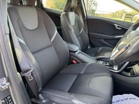 USED 2018 68 VOLVO V40 1.5 T2 GPF Momentum Nav Plus Hatchback 5dr Petrol Auto Euro 6 (s/s) (122 ps) 