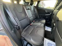 USED 2018 68 VOLVO V40 1.5 T2 GPF Momentum Nav Plus Hatchback 5dr Petrol Auto Euro 6 (s/s) (122 ps) 