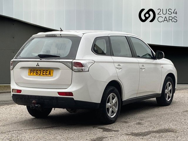 2014 MITSUBISHI OUTLANDER - Photo 4