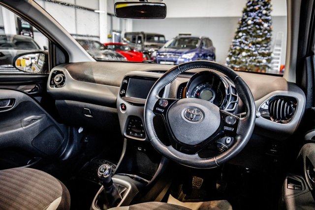 2019 Toyota Aygo 1L X-Trend 5dr - Photo 2