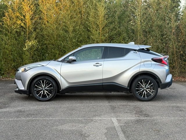 2019 Toyota C-HR 1.8L Excel 5dr - Photo 4