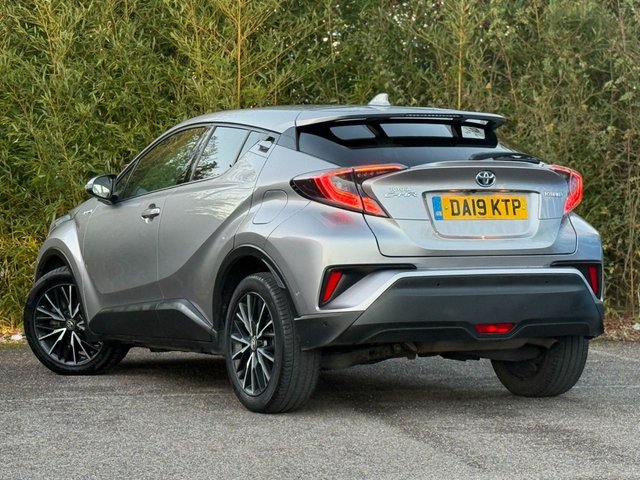 2019 Toyota C-HR 1.8L Excel 5dr - Photo 2