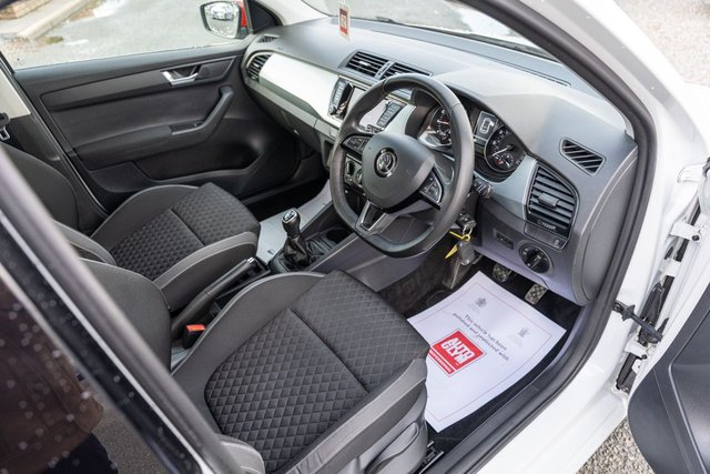 2017 SKODA FABIA 1.0 TSI RedLine Hatchback 5dr Petrol Manual Euro 6 (s/s) (110 ps) - Photo 9