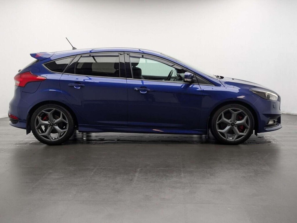 Used 2018 67 FORD FOCUS 2.0 TDCi ST-3 Hatchback 5dr Diesel Manual Euro 6 (s/s) (185 ps) HEATED F SEATS + R PARKING SENSORS CLICK & COLLECT/HOME DELIVERY