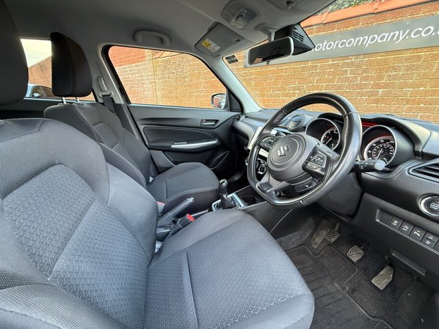 2022 SUZUKI SWIFT 1.2 Dualjet MHEV SZ5 Hatchback 5dr Petrol Hybrid Manual Euro 6 (s/s) (83 ps) - Photo 9
