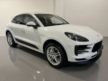 2020 PORSCHE MACAN