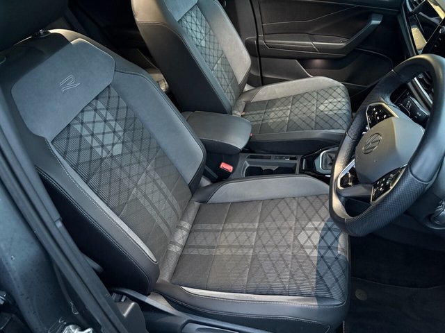 2023 VOLKSWAGEN T-ROC - Photo 9