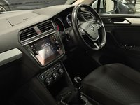 USED 2018 18 VOLKSWAGEN TIGUAN 2.0 TDI SE Navigation SUV 5dr Diesel Manual Euro 6 (s/s) (150 ps) 18"S+SAT NAV+F/R PARK+PRIVACY