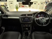 USED 2018 18 VOLKSWAGEN TIGUAN 2.0 TDI SE Navigation SUV 5dr Diesel Manual Euro 6 (s/s) (150 ps) 18"S+SAT NAV+F/R PARK+PRIVACY