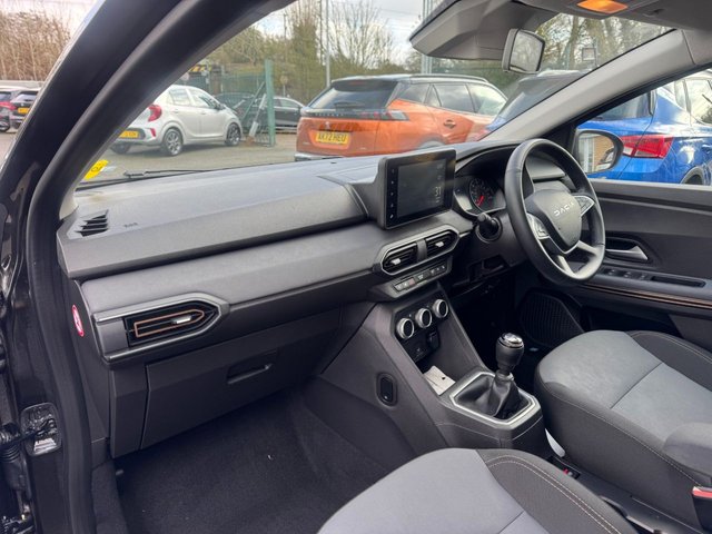 2025 Dacia Sandero Stepway 1L Extreme 5dr - Photo 4