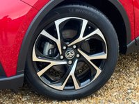 USED 2020 70 TOYOTA C-HR 1.8 VVT-h Design SUV 5dr Petrol Hybrid CVT Euro 6 (s/s) (122 ps) 
