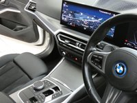USED 2022 72 BMW 3 SERIES 2.0 330e 12kWh M Sport Touring 5dr Petrol Plug-in Hybrid Auto Euro 6 (s/s) (292 ps) SAT NAV PART LEATHER INTERIOR REAR VIEW CAMERA ANDROID APPLE CARPLAY PARKING SENSORS 1 OWNER EXCELLENT SERVICE HISTORY