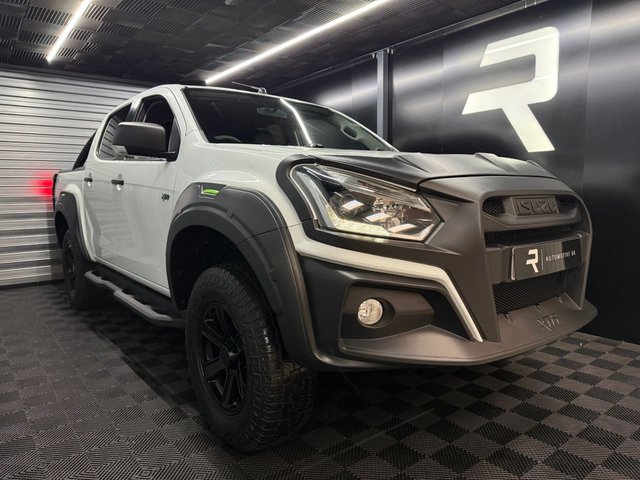 2020 70 Isuzu D-Max 1.9 TD XTR Nav+ Pickup Double Cab 4dr Diesel Auto 4WD Euro 6 (164 ps)