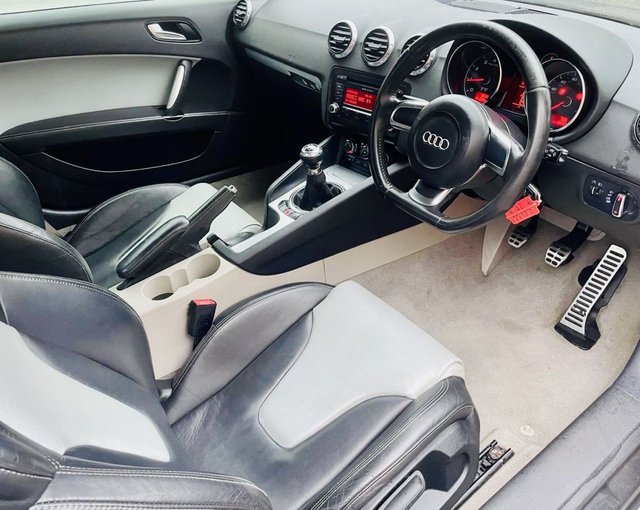 2007 AUDI TT - Photo 12