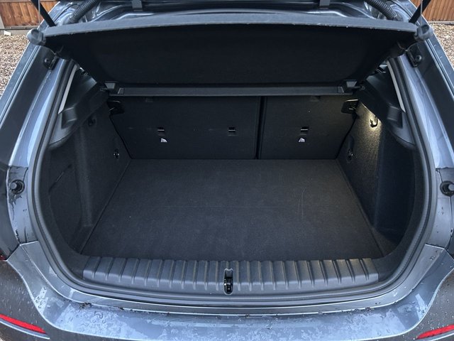 2021 BMW 1 SERIES - Photo 11