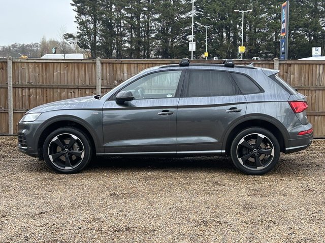 2020 AUDI Q5 - Photo 2