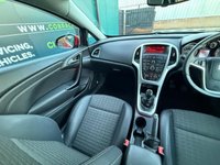 USED 2015 64 VAUXHALL ASTRA GTC 1.4T SRi Coupe 3dr Petrol Manual Euro 5 (s/s) (140 ps) * LOW MILES - ALLOY WHEELS - HALF LEATHER INTERIOR *