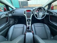 USED 2015 64 VAUXHALL ASTRA GTC 1.4T SRi Coupe 3dr Petrol Manual Euro 5 (s/s) (140 ps) * LOW MILES - ALLOY WHEELS - HALF LEATHER INTERIOR *